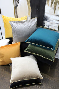 Noah Black/Silver Pillow